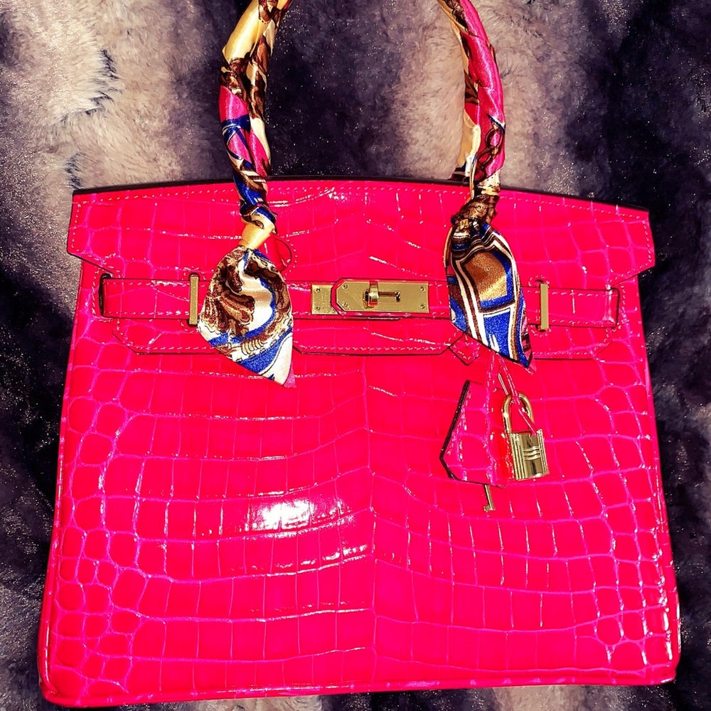 Cherish Kiss Hot Pink Crocodile Padlock Bag